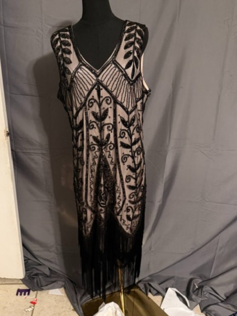 BEAUTIFUL 20s Inspired Dress Size XL - Picture 1 of 4